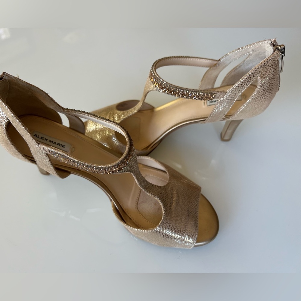 Alex Marie, Gold 3” heels, Size 8